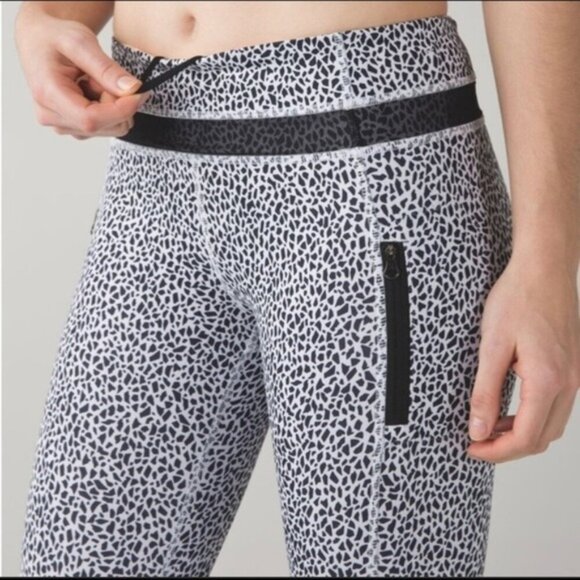 Lululemon Inspire Ankle Tight II‎ Miss Mosaic White Legging Size 4 - Picture 5 of 11